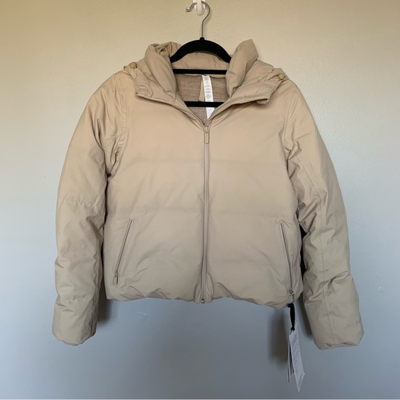 Lululemon Slush Hour Hooded Jacket
Trench - Picture 5 of 12